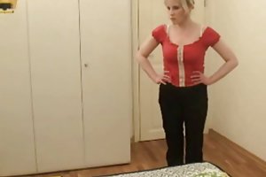 Tia repreendeu seu menino, e então sugado para ele assistir online pornô sasha