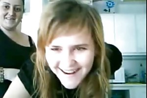A filha e não um mãe e um tia na web, o flash da câmera russo pornô seios grandes
