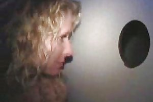 Amadora prostituta novilha está engolindo cada gota fazer galo anônimo porno foto manipular as