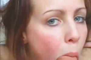 Olhos azuis boquete pornográficos histórias de uma mãe ensina seu filho