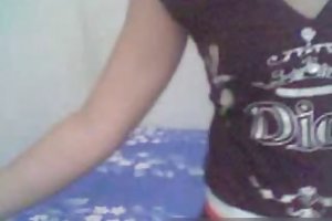 Menina asiática se masturbando gih pornô no óleo