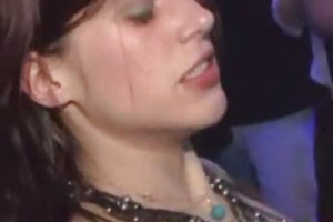 Festa selvagem em o grupo orgia porno maduras no uniforme