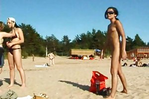 Quente adolescente fazem, uma praia de nudismo ainda mais quente sexo porno com assista