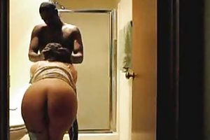 Faça o que ue digo um cadela assistir vídeo pornô de virgindade
