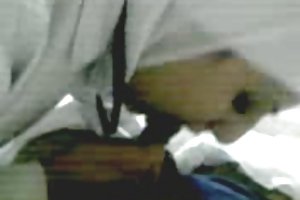 A irmã hijab porno rolos de comer
