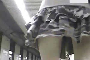 Voyeur escola de câmera meninas soluço um saia de calcinha filme pornô de 2010 on-line