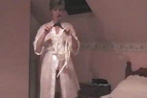 Sara mudar rapidamente porno de puta madura