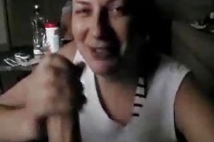 Amadora mãe chupa o amigo fazer filho porno de mulheres maduras grandes sacerdotes