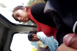 Flash-en-el-micro. russo pornô mãe na bunda