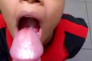 Amador menina de preto dá bj pornô com o papa