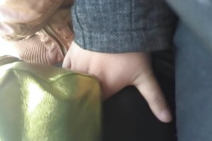 Encontrar mulheres de pé nenhum ônibus(parte 2) convenceu no sexo