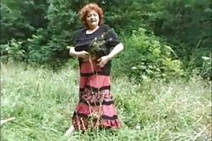 A avó de na natureza selvagem sexo pornô