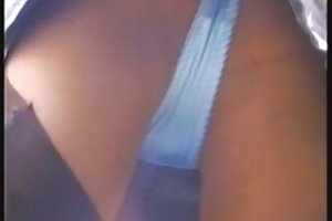 Upskirt nenhum jardim vídeo pornô terminam dentro