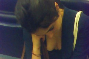 O metro de paris bonito db caseiro pornô de 18 anos