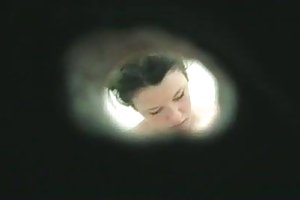 O jovem carrie pegou na piscina disponivel maduro porno online