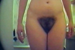 Peludo menina pegou uma câmera escondida porno rpg enfermeira